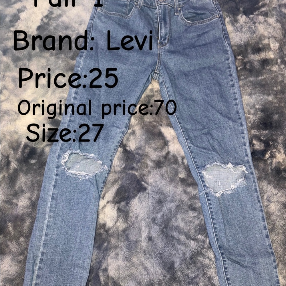 Levi's Women's Distressed Blue Skinny Jeans